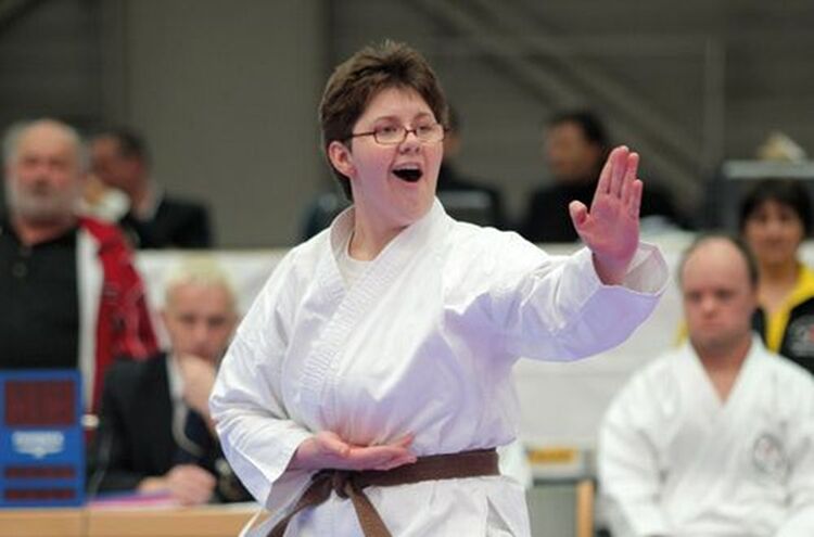 Andrea Nowak Karate Neu 1