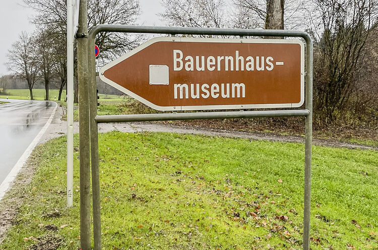 Bauernhausmuseum Schild