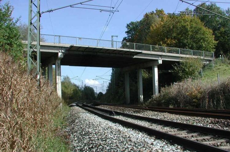 Eisenbahnbruecke Holzhausen