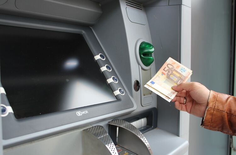 Geldautomat 1