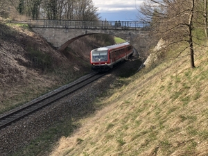 Eisenbahn-Unterführung