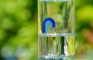 Trinkwasser Wasserglas